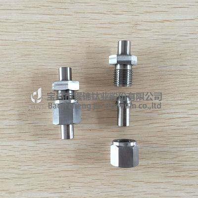鈦管接頭(圖3)